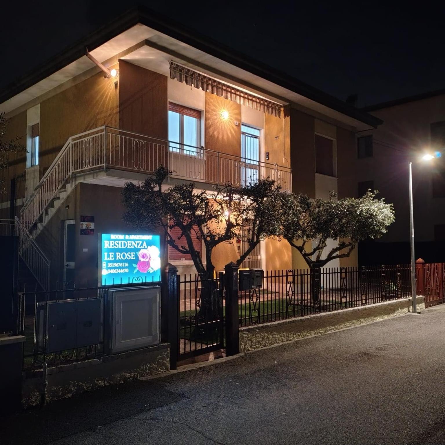 Residenza Le Rose * Peschiera del Garda