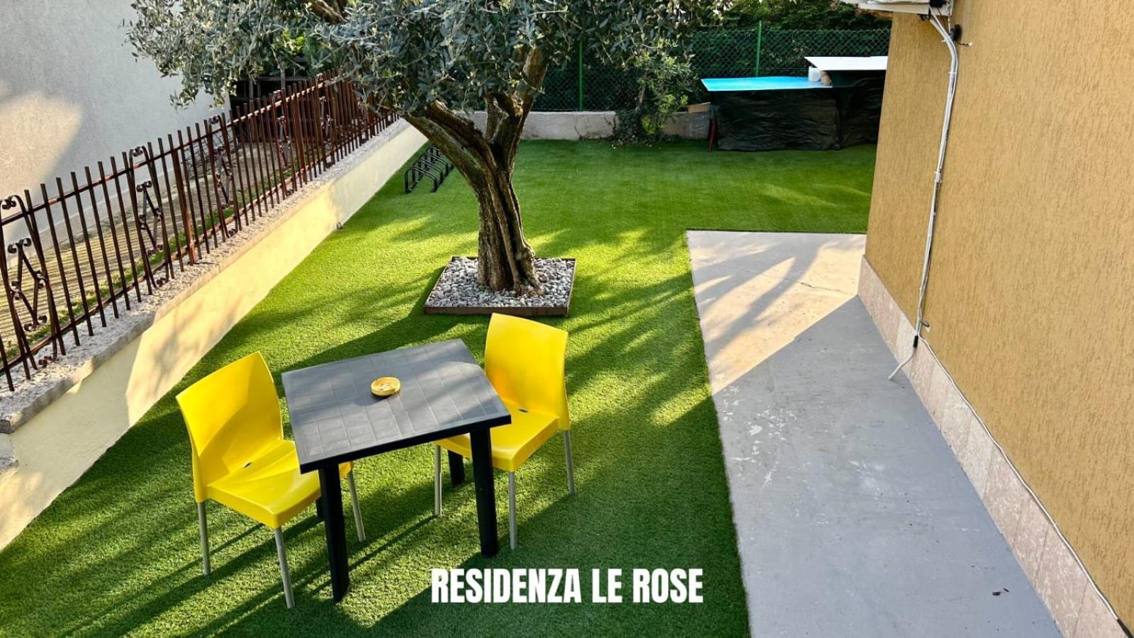 Residenza Le Rose Affittacamere Peschiera del Garda